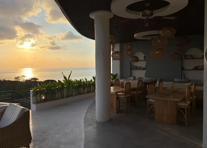 The Siren Nusa Penida - Ocean View ホリデーパーク Batununggul